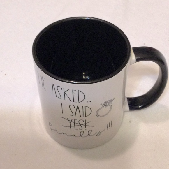 Nothing like this mug to give that guy a hint. - Picture 1 of 4